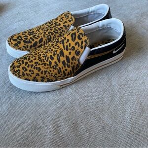 Nike Women’s Sz 6.5 Court Legacy Leopard Slip-On Casual Sneakers